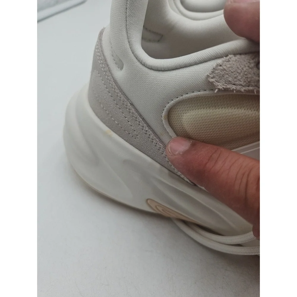 adidas Ozelle Cloudform Lifestyle Athletic Running Shoes‎ women's Size 11